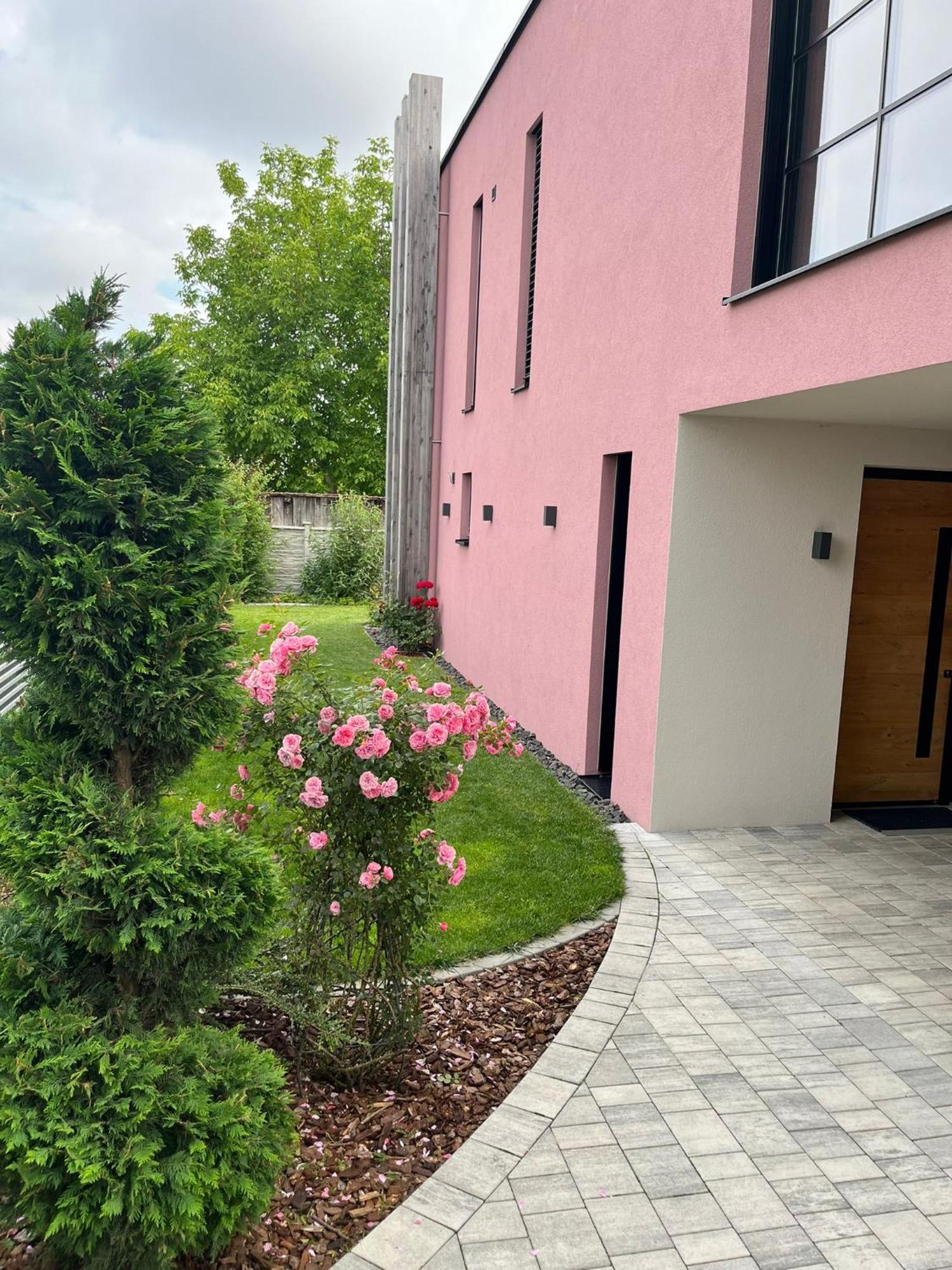 Villa Rose Close To Vienna & Airport Maria Ellend Buitenkant foto